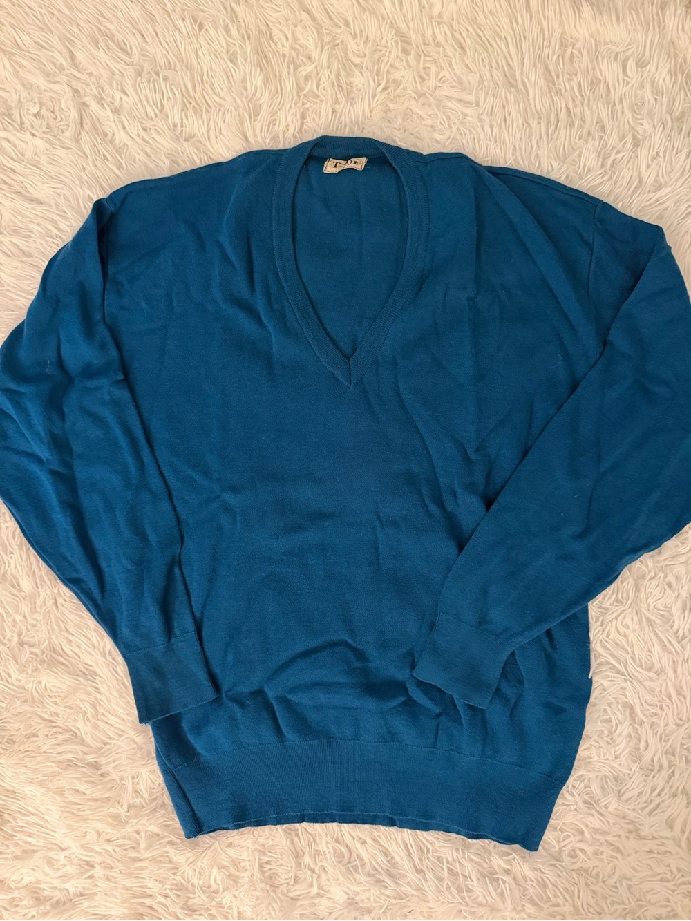 Vintage Trent Teal Blue Merino Wool V Neck Sweater XL Made in Canada